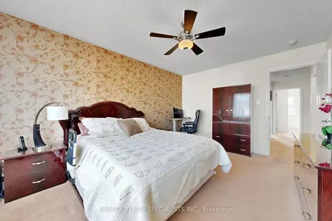 17 Leblanc Crescent Brampton ON L7A 4G6