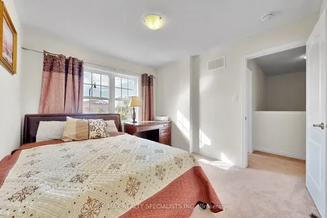 17 Leblanc Crescent Brampton ON L7A 4G6