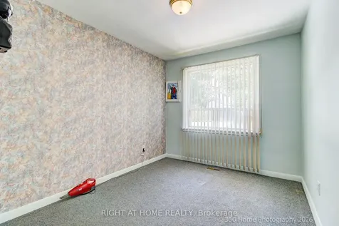 9 Stevenharris Drive Toronto ON M9C 1T9