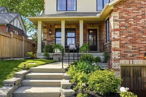 329 Plains Road W Burlington ON L7T 1G1