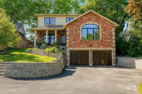 329 Plains Road W Burlington ON L7T 1G1