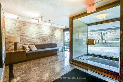 2545 Bloor Street W Toronto ON M6S 1S1
