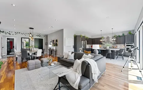 88 Beaver Bend Crescent Toronto ON M9B 5R6