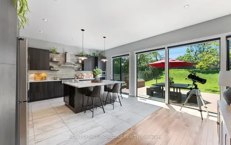 88 Beaver Bend Crescent Toronto ON M9B 5R6