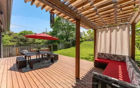 88 Beaver Bend Crescent Toronto ON M9B 5R6