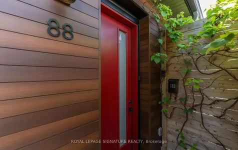 88 Beaver Bend Crescent Toronto ON M9B 5R6