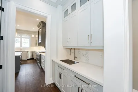1510 Bridge Road Oakville ON L6L 2E3