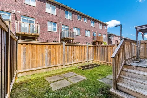 32 Yately Street Brampton ON L7A 0G4