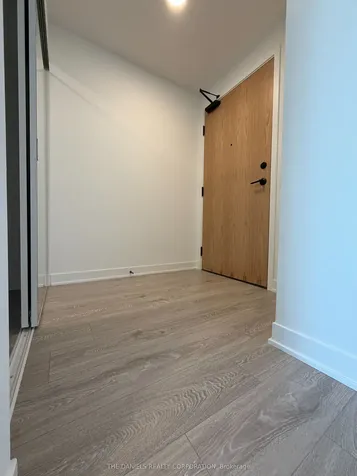 2495 Eglinton Avenue W Mississauga ON L5M 2T2