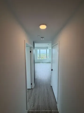 2495 Eglinton Avenue W Mississauga ON L5M 2T2