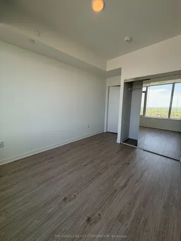 2495 Eglinton Avenue W Mississauga ON L5M 2T2