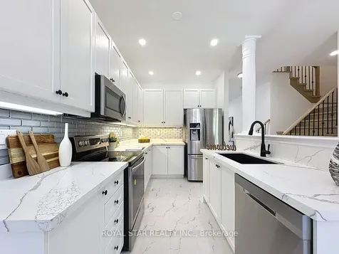 351 Giddings Crescent Milton ON L9T 7A4
