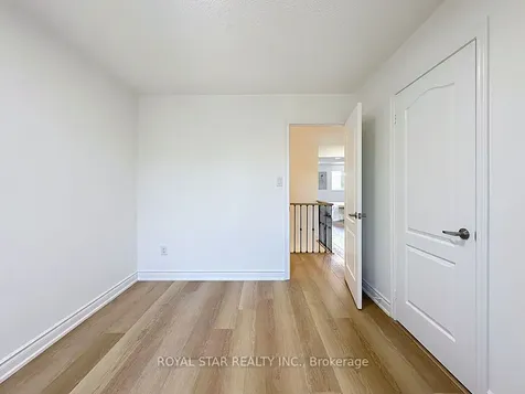 351 Giddings Crescent Milton ON L9T 7A4