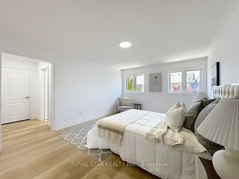 351 Giddings Crescent Milton ON L9T 7A4