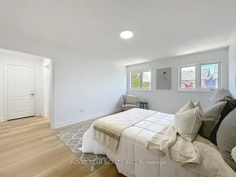 351 Giddings Crescent Milton ON L9T 7A4