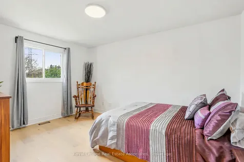 4454 Mayflower Drive Mississauga ON L5R 1S6