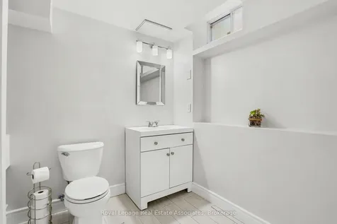 4454 Mayflower Drive Mississauga ON L5R 1S6