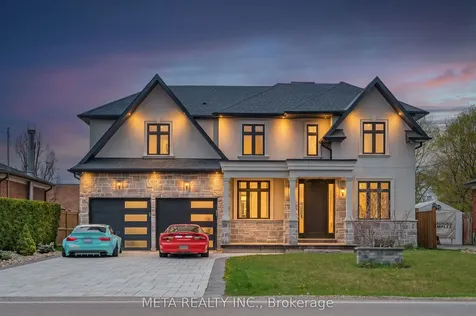 1035 Pinegrove Road Oakville ON L6L 2W3