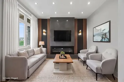 1035 Pinegrove Road Oakville ON L6L 2W3