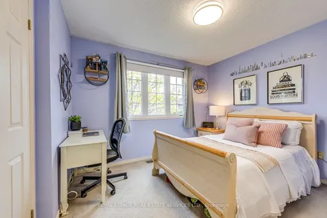 2114 Springdale Road Oakville ON L6M 4C6