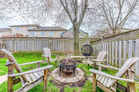 2114 Springdale Road Oakville ON L6M 4C6