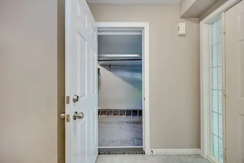2114 Springdale Road Oakville ON L6M 4C6