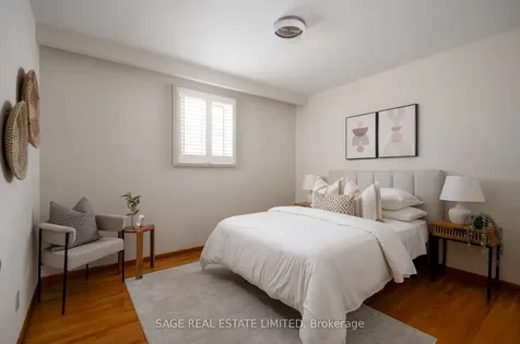 22 East Drive E Toronto ON M6N 2N7