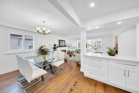 19 Wall Avenue Toronto ON M9N 2N6