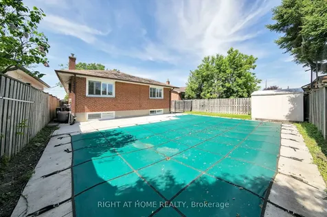 19 Wall Avenue Toronto ON M9N 2N6