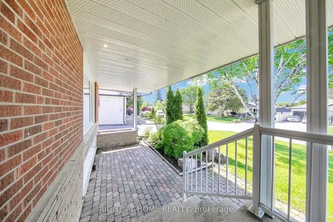 19 Wall Avenue Toronto ON M9N 2N6