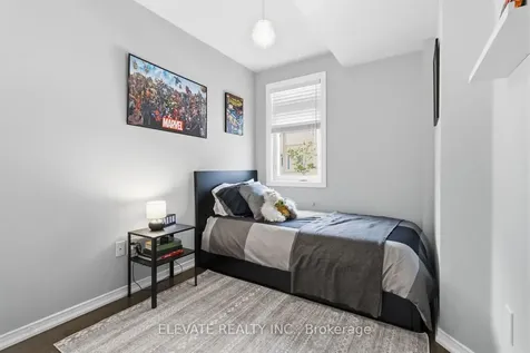 50 Turntable Crescent Toronto ON M6H 4K9