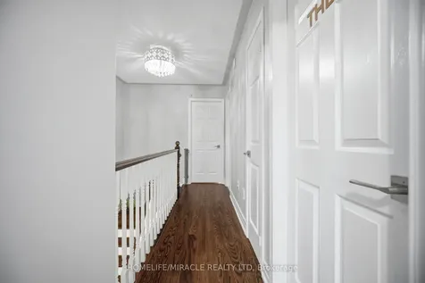 71 Dandelion Road Brampton ON L6R 1Y3