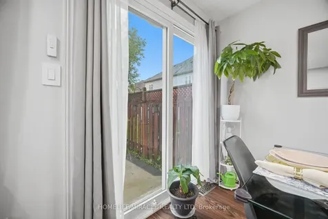 71 Dandelion Road Brampton ON L6R 1Y3
