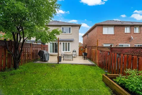 71 Dandelion Road Brampton ON L6R 1Y3