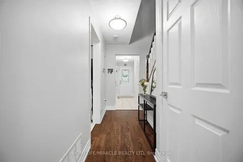 71 Dandelion Road Brampton ON L6R 1Y3