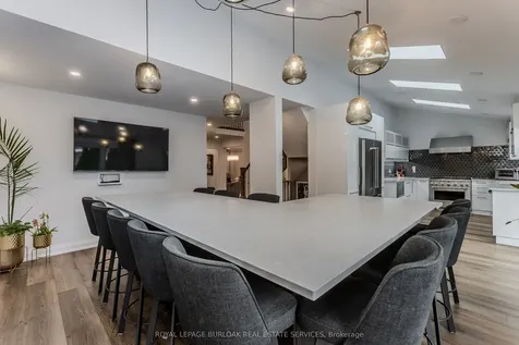 3199 Desmond Drive Burlington ON L7M 3N1