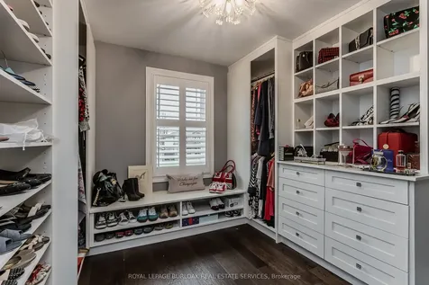 3199 Desmond Drive Burlington ON L7M 3N1