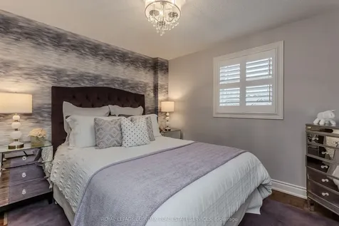 3199 Desmond Drive Burlington ON L7M 3N1