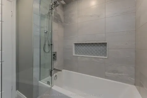 3199 Desmond Drive Burlington ON L7M 3N1