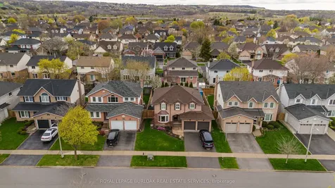 3199 Desmond Drive Burlington ON L7M 3N1