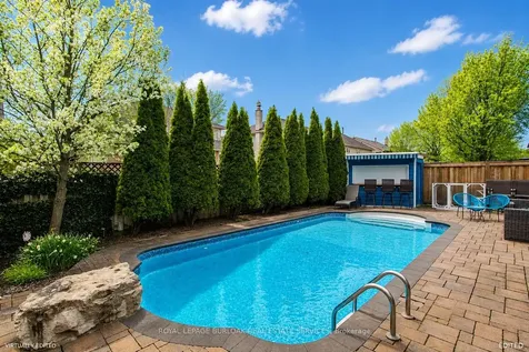 3199 Desmond Drive Burlington ON L7M 3N1