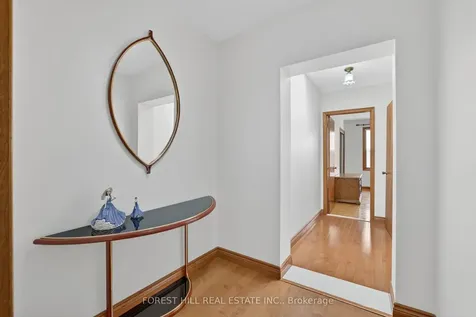 11 Fairweather Road Toronto ON M6M 4C8