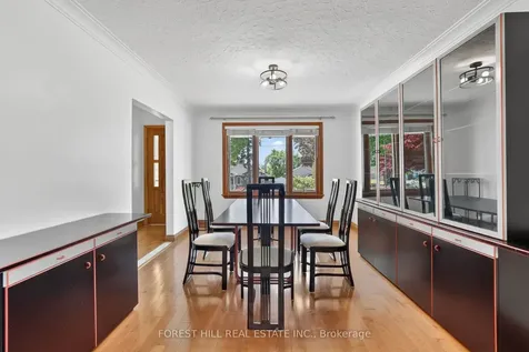 11 Fairweather Road Toronto ON M6M 4C8