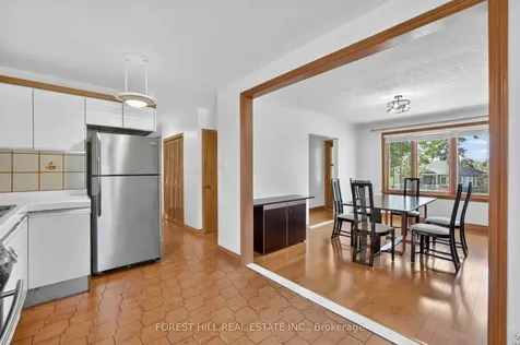 11 Fairweather Road Toronto ON M6M 4C8