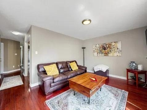 41 Bramfield Street Brampton ON L7A 2W1