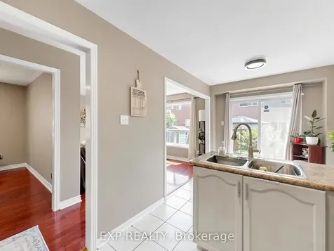 41 Bramfield Street Brampton ON L7A 2W1