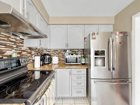 41 Bramfield Street Brampton ON L7A 2W1