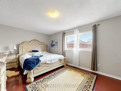 41 Bramfield Street Brampton ON L7A 2W1