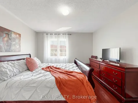 41 Bramfield Street Brampton ON L7A 2W1