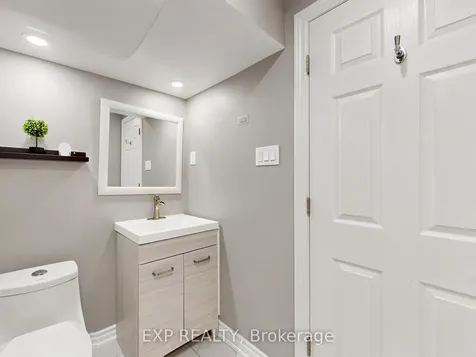 41 Bramfield Street Brampton ON L7A 2W1